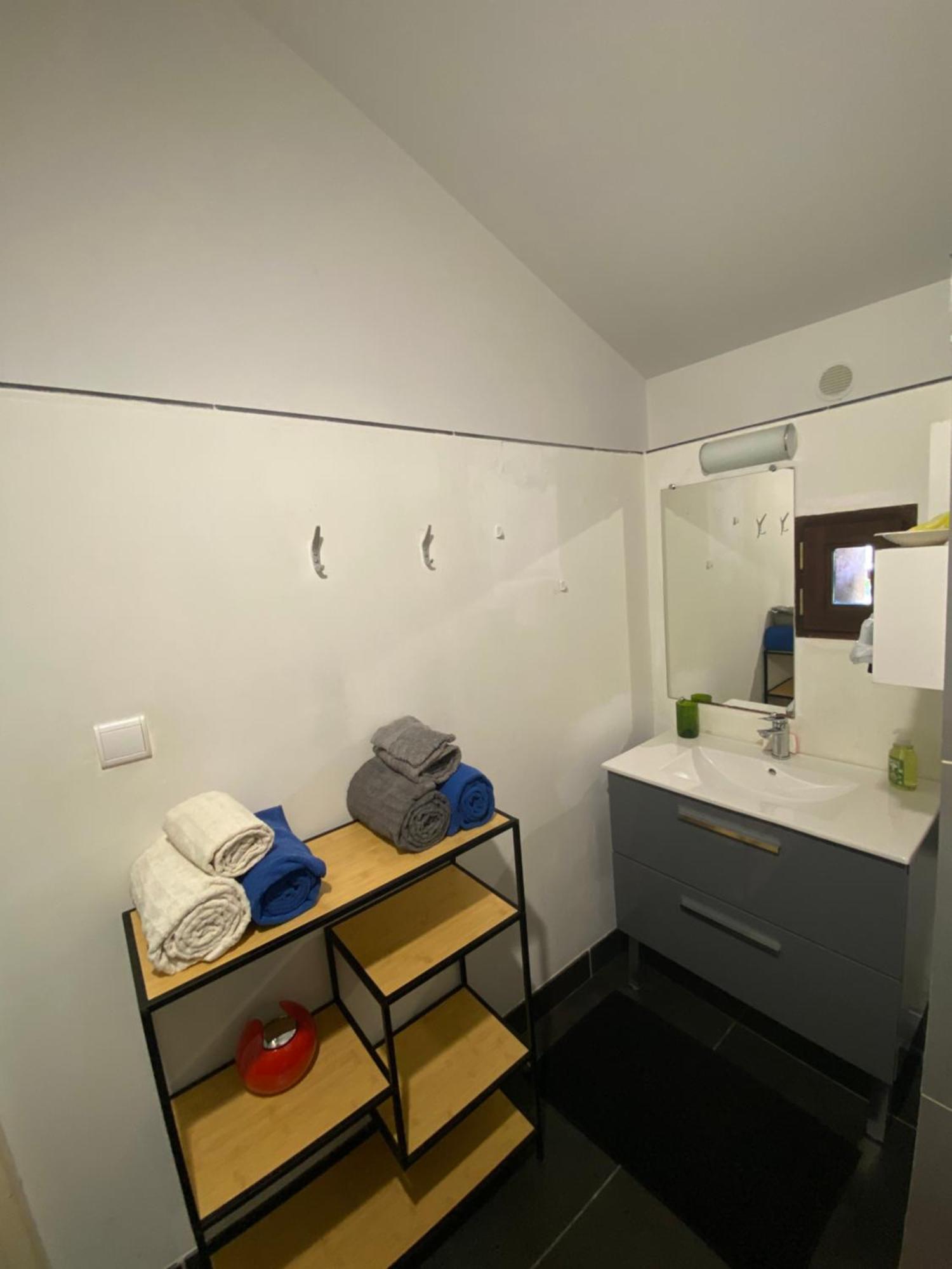 Location Gite 4 Personnes Mazeres - La Petite Maison Exterior photo